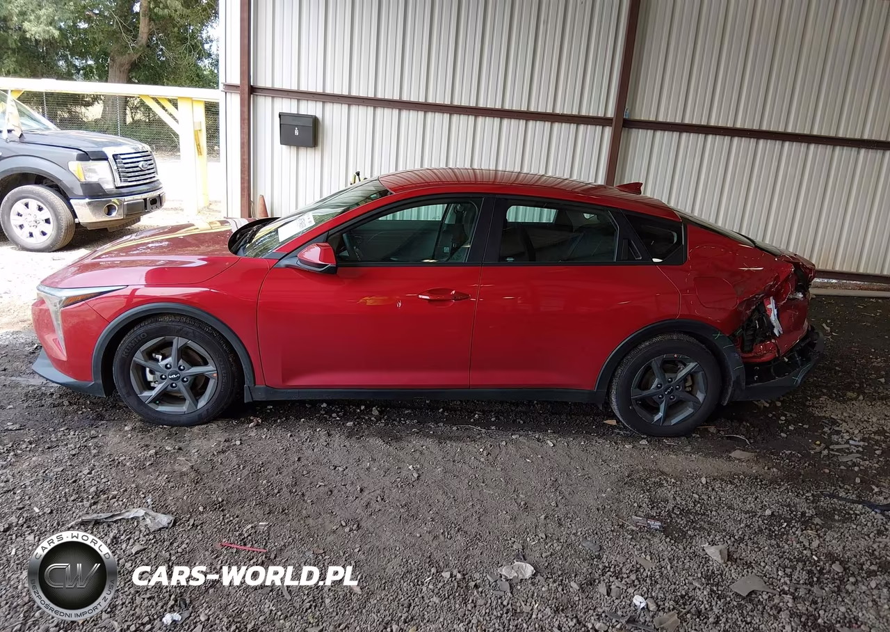 2025 Kia K4 Lxs VIN:3KPFT4DE0SE208405 - 14
