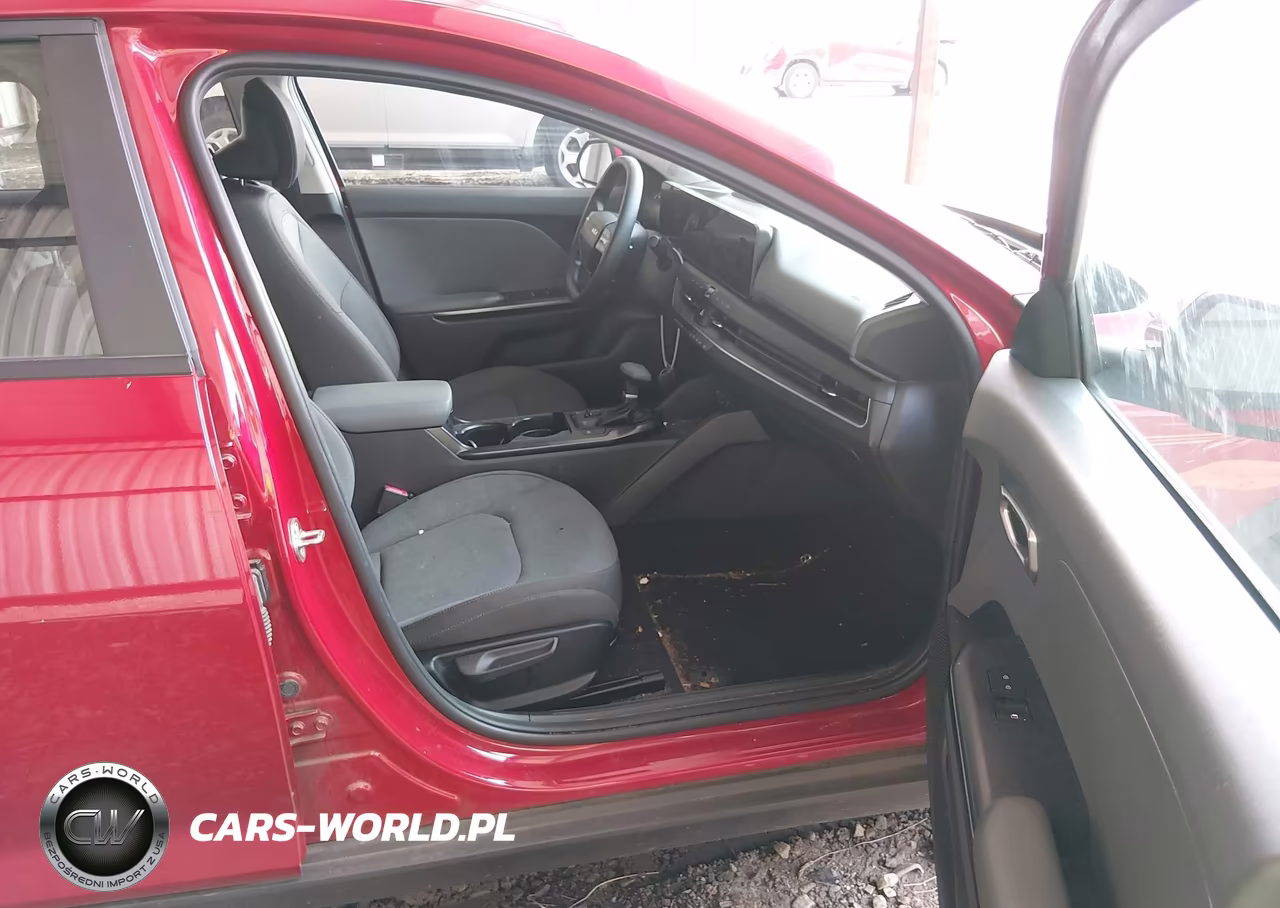 2025 Kia K4 Lxs VIN:3KPFT4DE0SE208405 - 5
