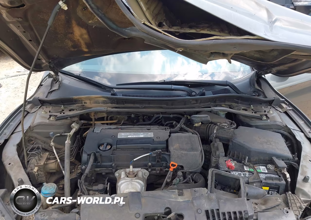 2015 Honda Accord Sport VIN:1HGCR2F59FA122412 - 10