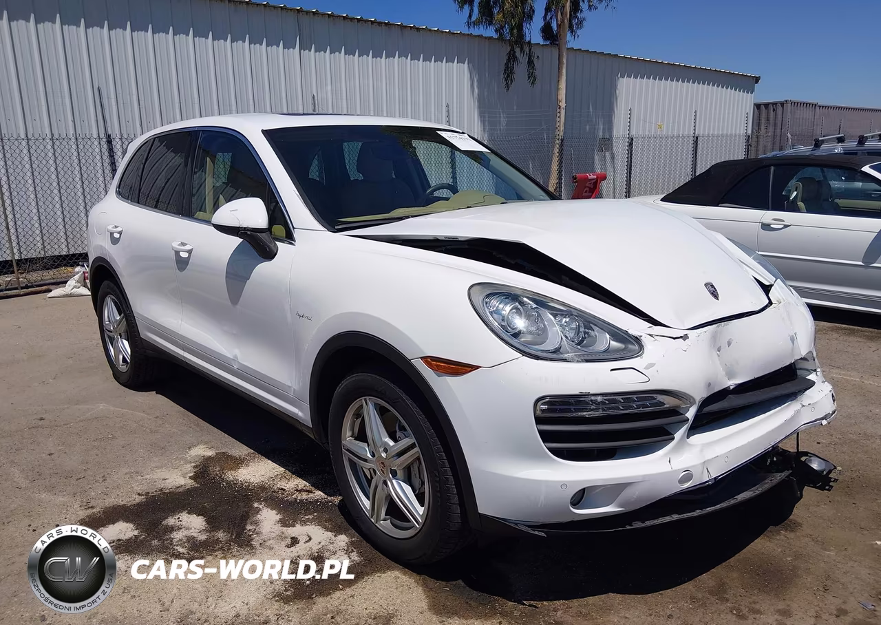 2013 Porsche Cayenne Hybrid S