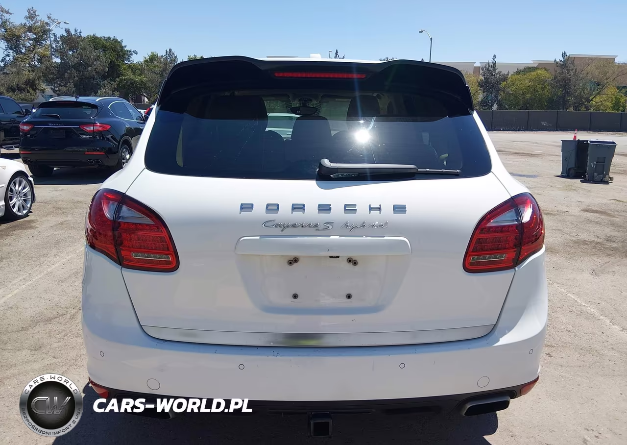 2013 Porsche Cayenne Hybrid S VIN:WP1AE2A21DLA15174 - 16