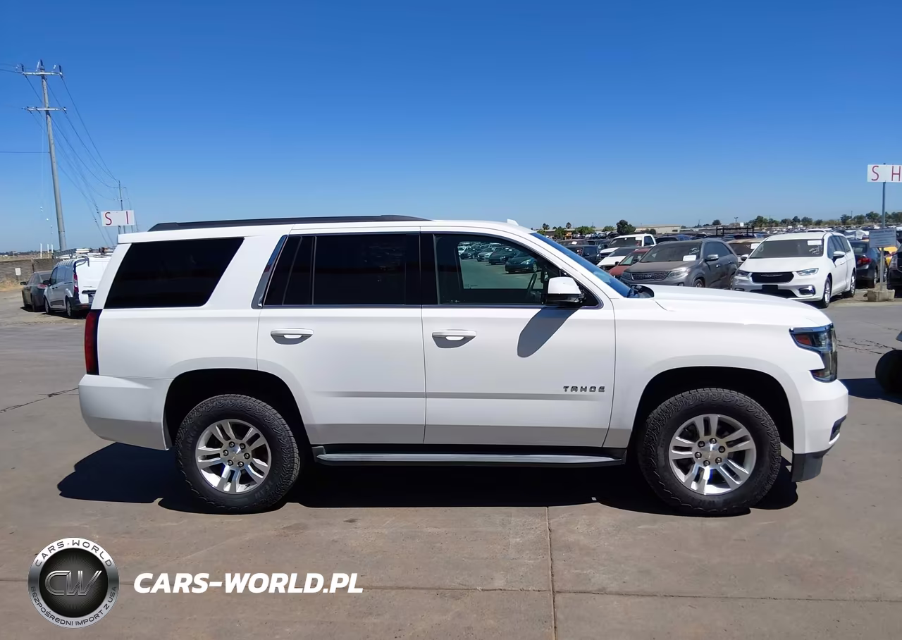 2017 Chevrolet Tahoe Ls VIN:1GNSKAEC7HR266514 - 14