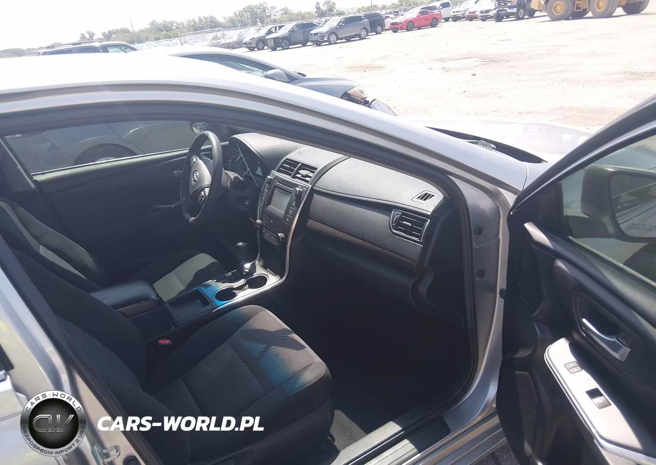 2017 Toyota Camry Le VIN:4T1BF1FKXHU368126 - 5