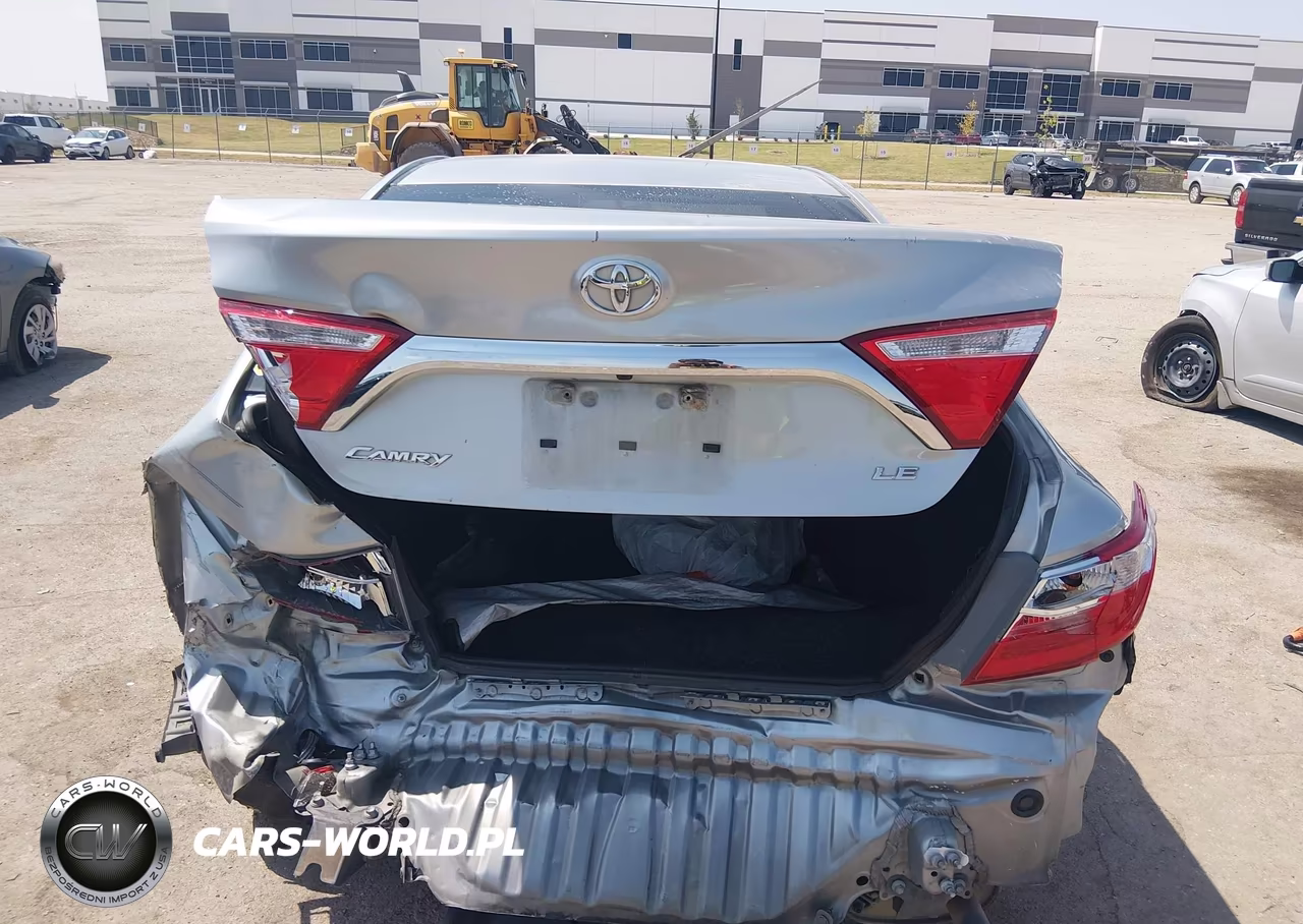 2017 Toyota Camry Le VIN:4T1BF1FKXHU368126 - 6