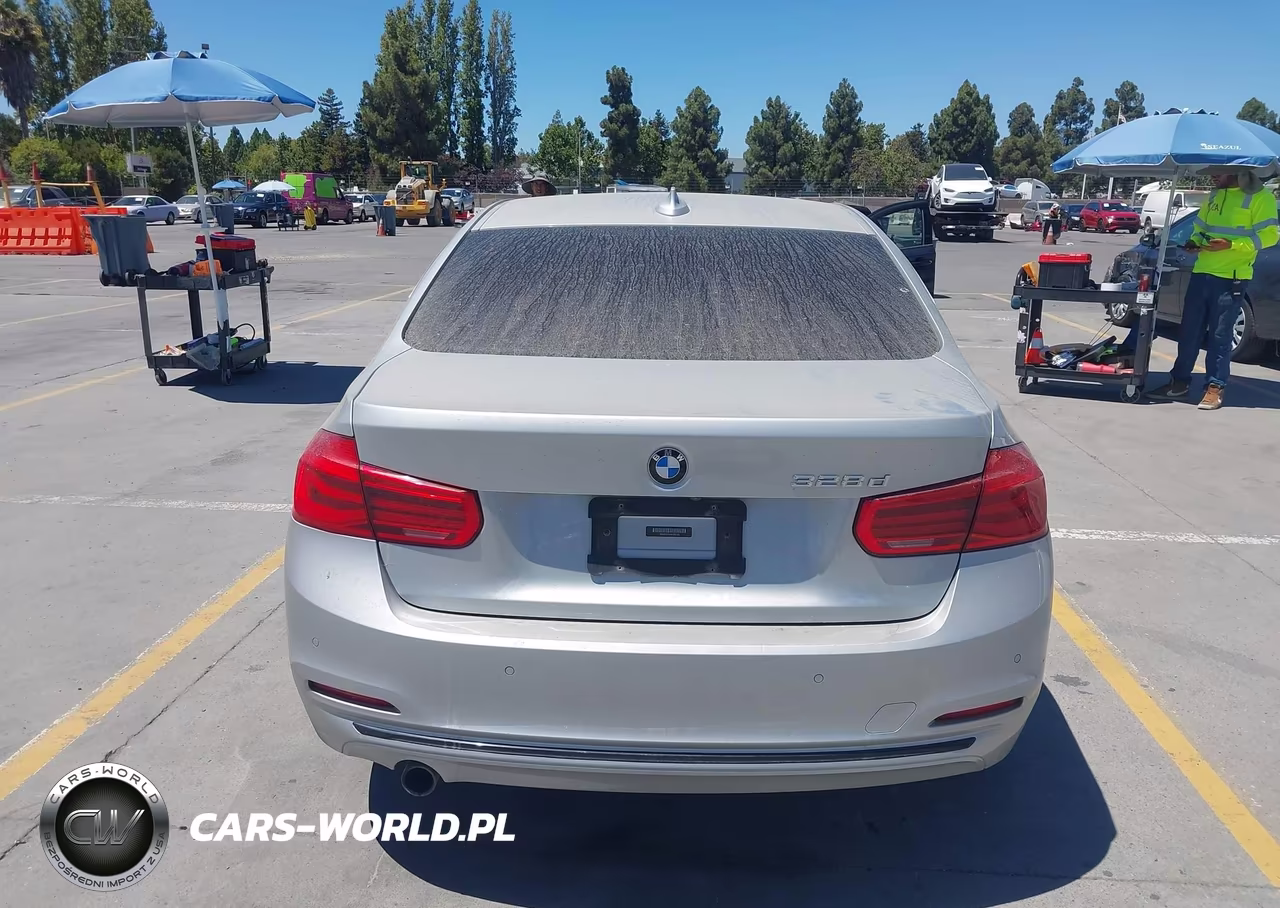 2017 BMW 328D VIN:WBA8E5C3XHK389153 - 16