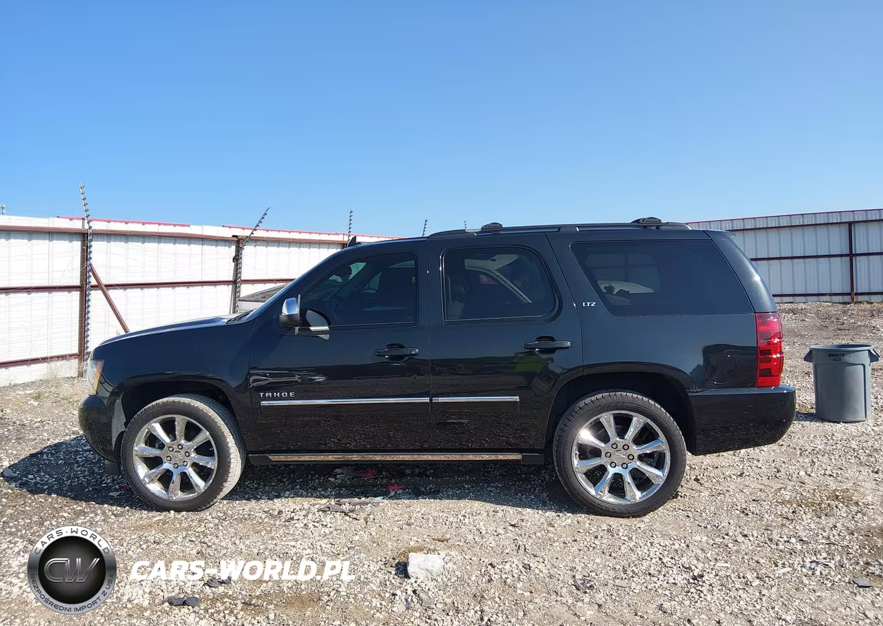 2013 Chevrolet Tahoe Ltz VIN:1GNSKCE02DR323567 - 14