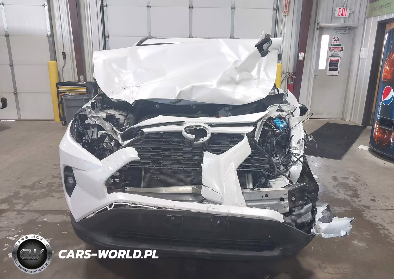 2025 Toyota Rav4 Xle Premium VIN:2T3A1RFV7SW557575 - 11