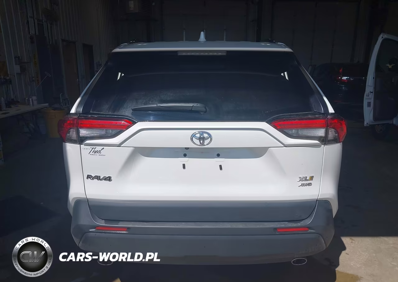 2025 Toyota Rav4 Xle Premium VIN:2T3A1RFV7SW557575 - 15