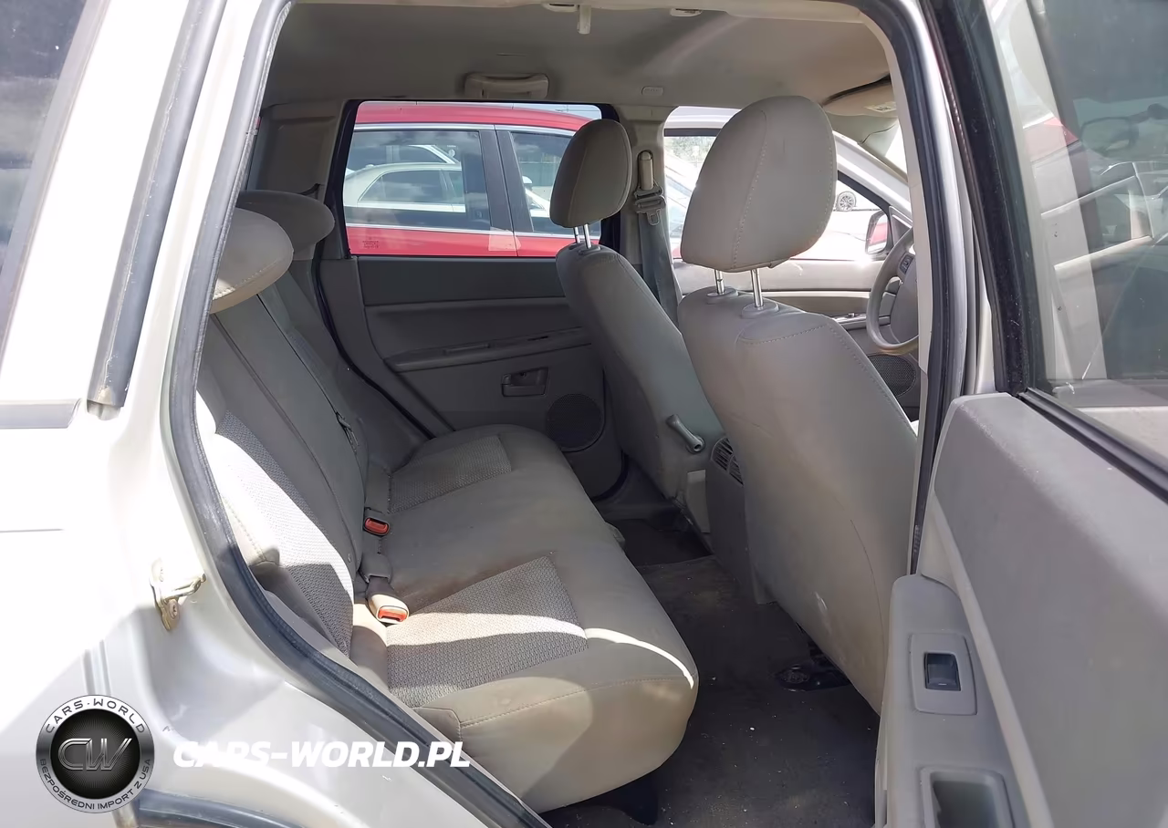 2007 Jeep Grand Cherokee Laredo VIN:1J8GS48K87C535603 - 8
