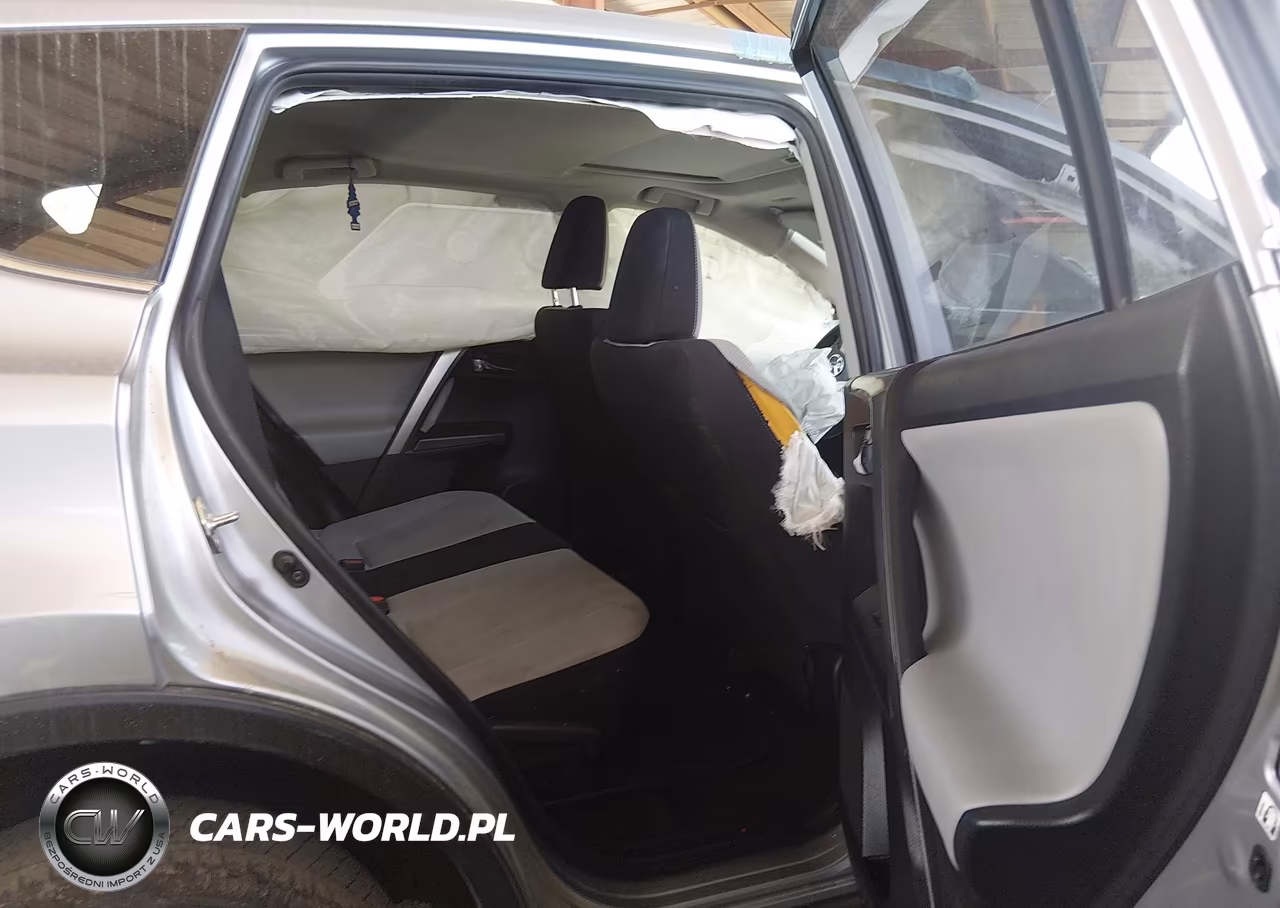 2018 Toyota Rav4 Xle VIN:JTMWFREV6JJ173891 - 8