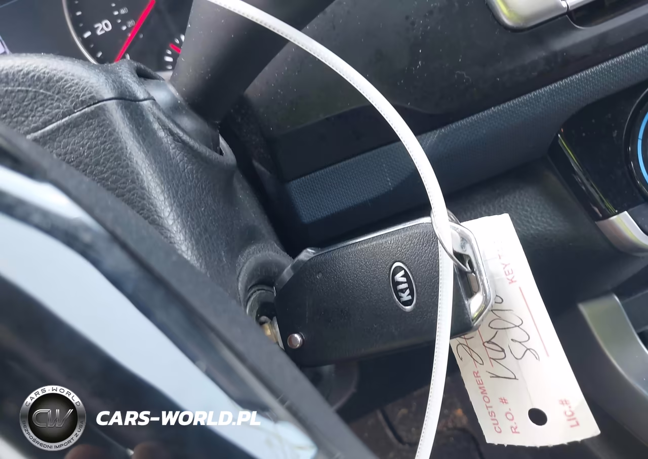 2021 Kia Seltos S VIN:KNDEUCAA0M7073126 - 11
