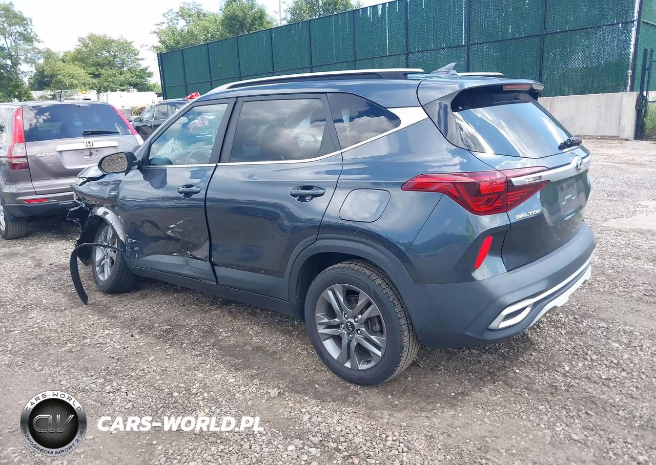 2021 Kia Seltos S VIN:KNDEUCAA0M7073126 - 3