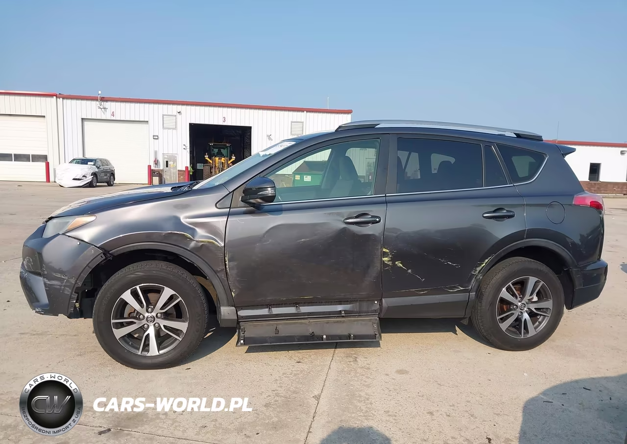 2017 Toyota Rav4 Xle VIN:JTMRFREV7HJ711117 - 14