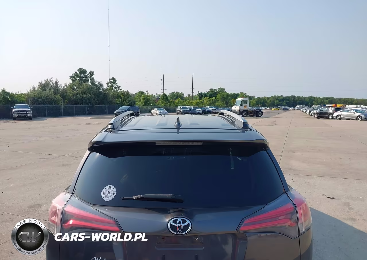 2017 Toyota Rav4 Xle VIN:JTMRFREV7HJ711117 - 18