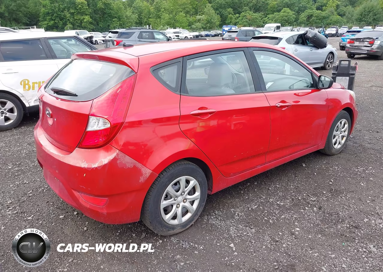 2012 Hyundai Accent Gs VIN:KMHCT5AE2CU032923 - 4