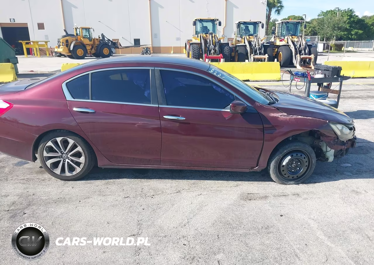2015 Honda Accord Sport VIN:1HGCR2F52FA049657 - 13