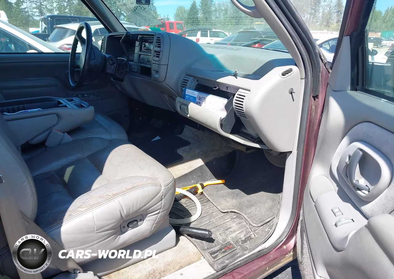1996 GMC Suburban K1500 VIN:1GKFK16R9TJ755747 - 5