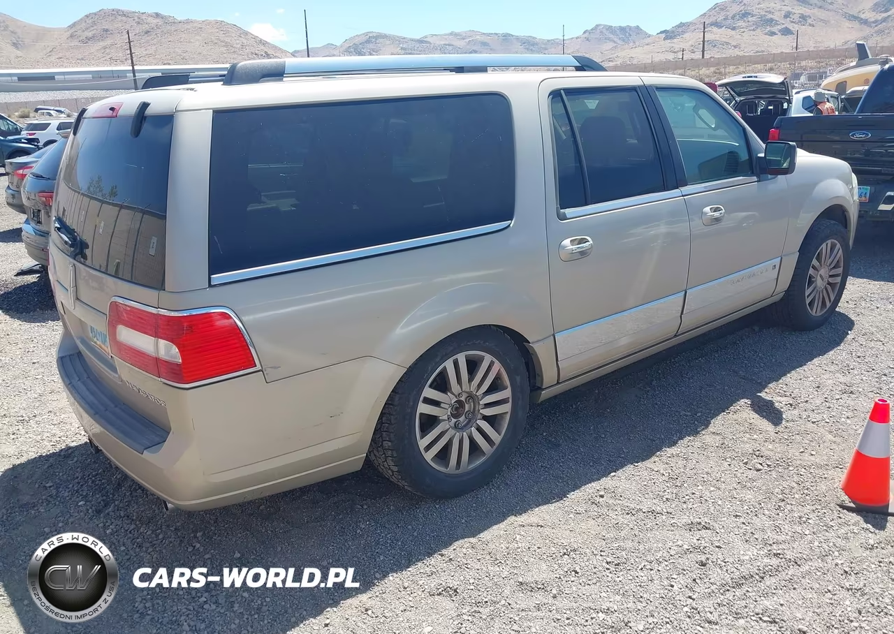 2007 Lincoln Navigator L VIN:5LMFL28577LJ10624 - 4