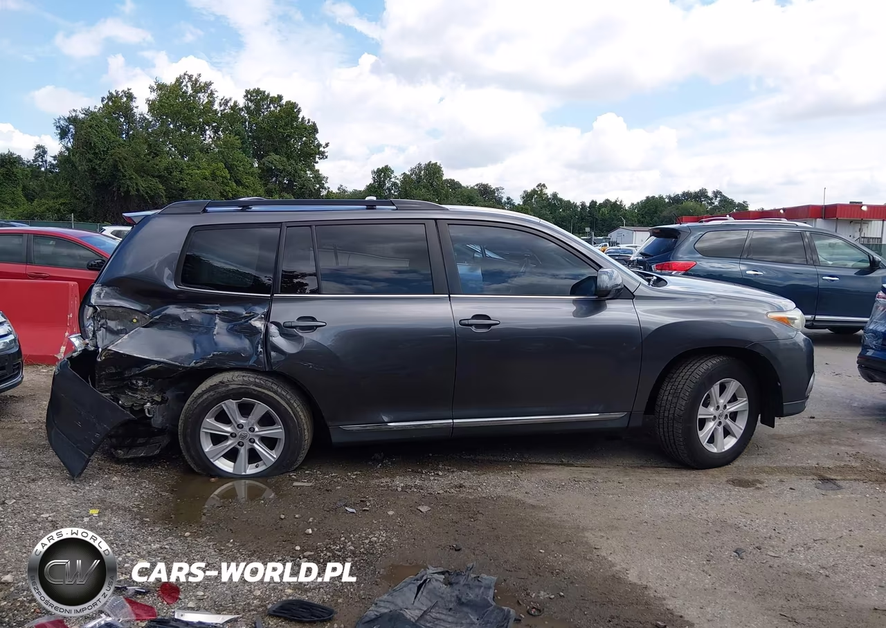 2013 Toyota Highlander Base Plus V6 VIN:5TDBK3EH6DS262269 - 14