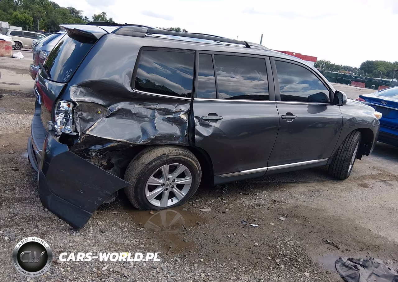 2013 Toyota Highlander Base Plus V6 VIN:5TDBK3EH6DS262269 - 6