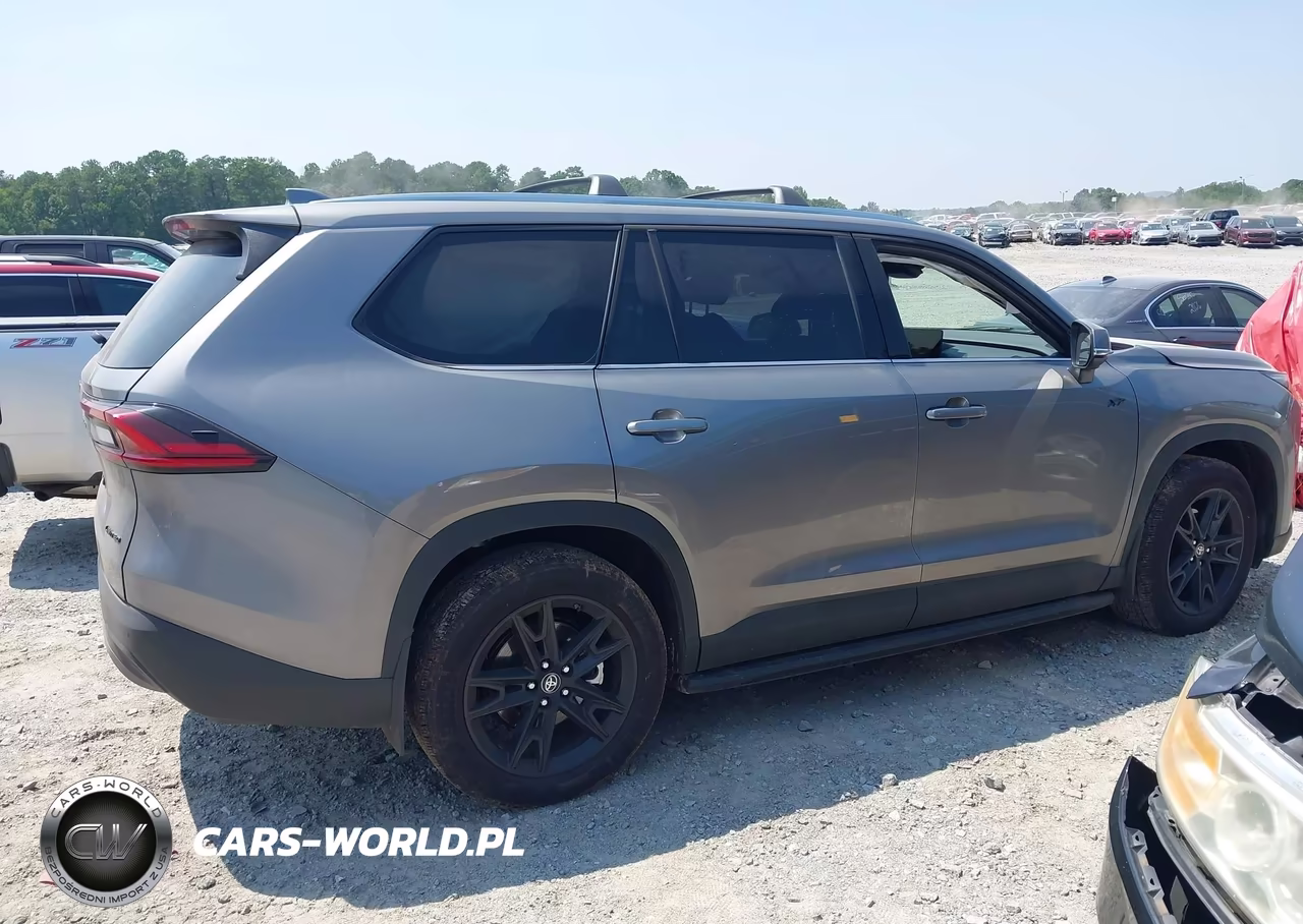 2026 Toyota Grand Highlander Limited VIN:5TDAAAB58TS127452 - 13