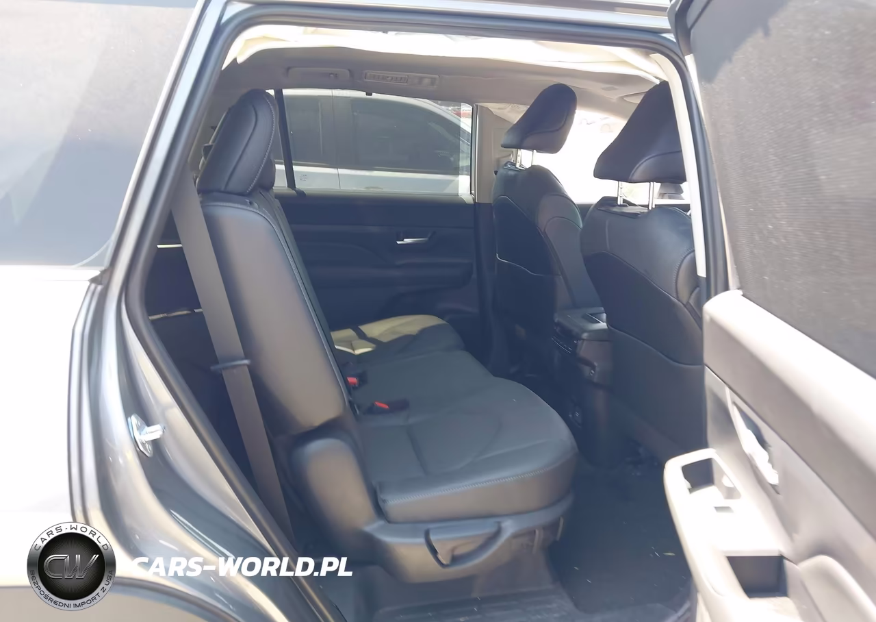 2026 Toyota Grand Highlander Limited VIN:5TDAAAB58TS127452 - 8