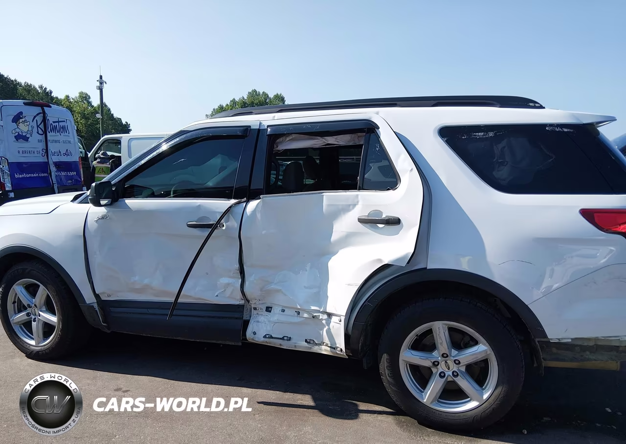 2018 Ford Explorer VIN:1FM5K7B87JGA95480 - 14