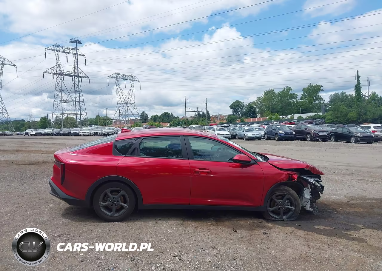 2025 Kia K4 Lxs VIN:3KPFT4DE7SE006127 - 13