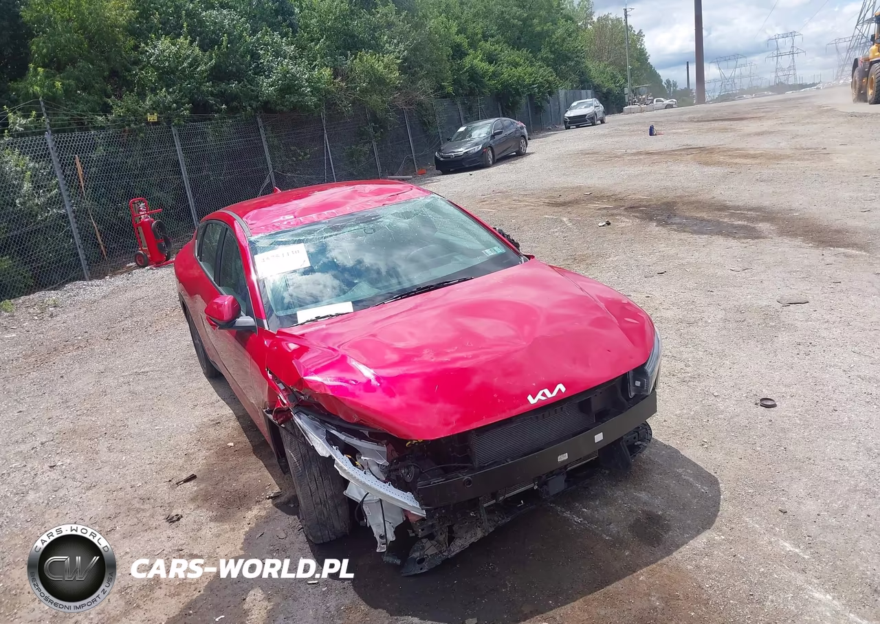 2025 Kia K4 Lxs VIN:3KPFT4DE7SE006127 - 17