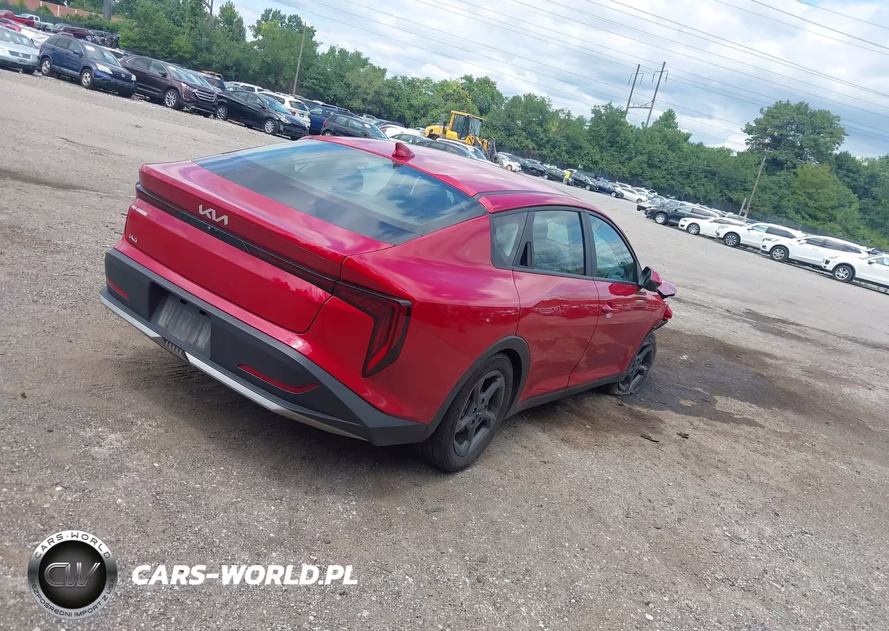 2025 Kia K4 Lxs VIN:3KPFT4DE7SE006127 - 4