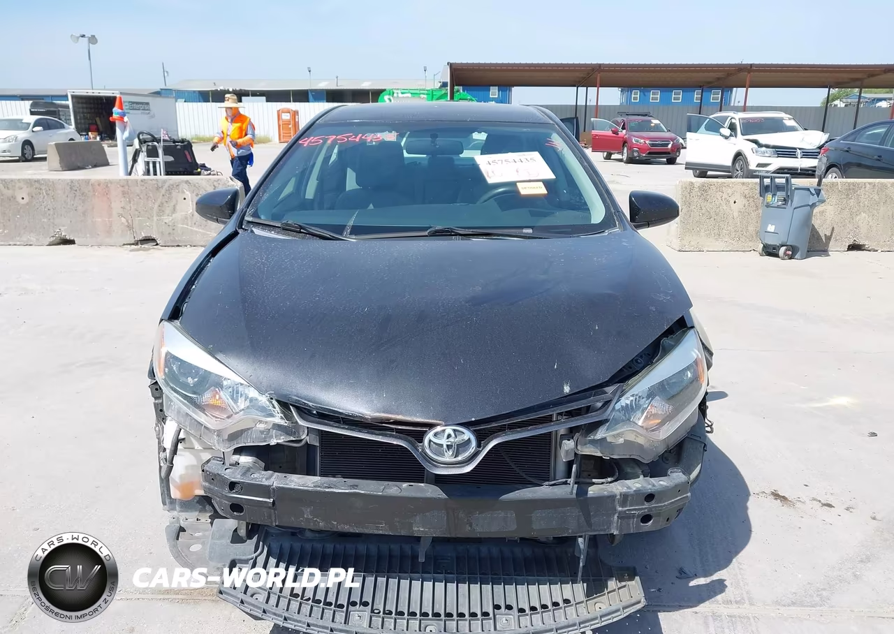 2016 Toyota Corolla Le VIN:5YFBURHE1GP389670 - 12