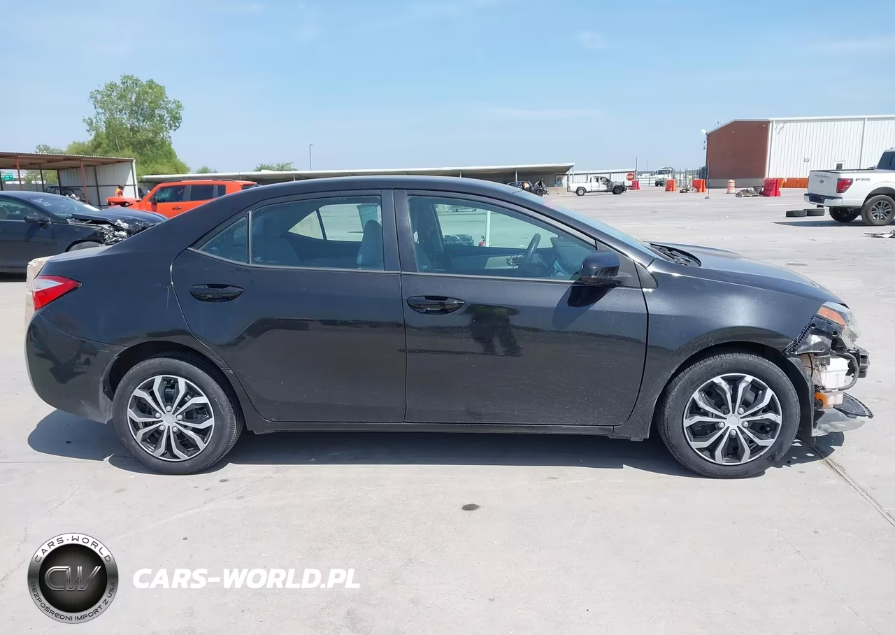 2016 Toyota Corolla Le VIN:5YFBURHE1GP389670 - 13