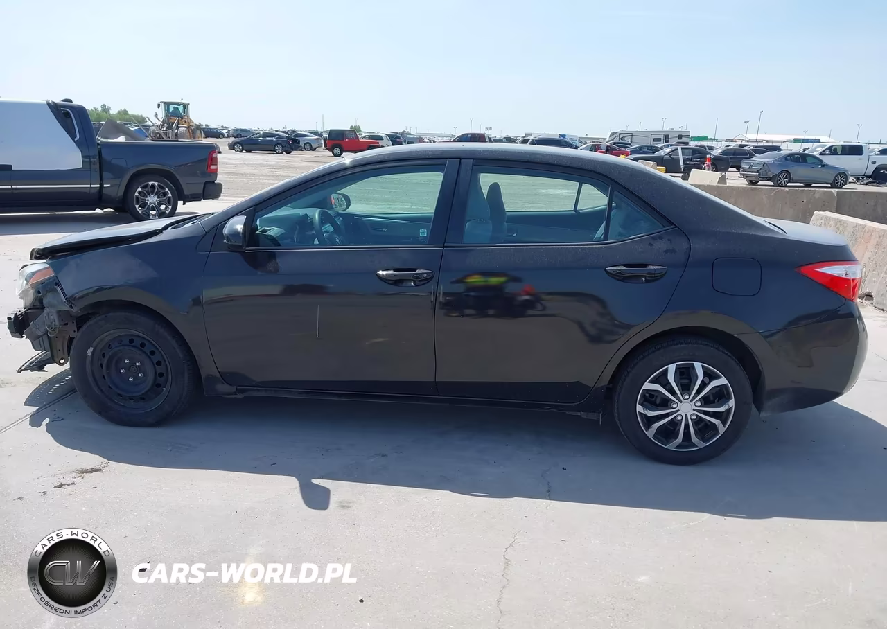 2016 Toyota Corolla Le VIN:5YFBURHE1GP389670 - 14