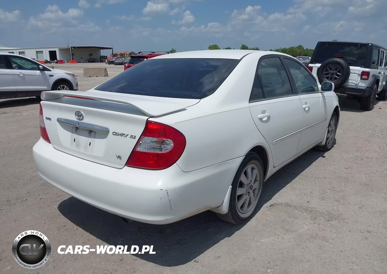 2004 Toyota Camry Xle V6 VIN:4T1BF32K44U079786 - 4