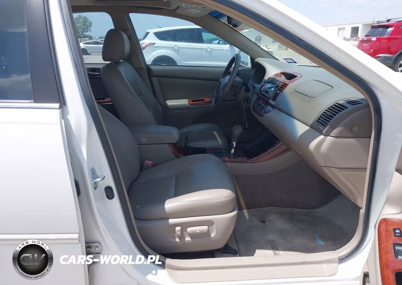 2004 Toyota Camry Xle V6 VIN:4T1BF32K44U079786 - 5