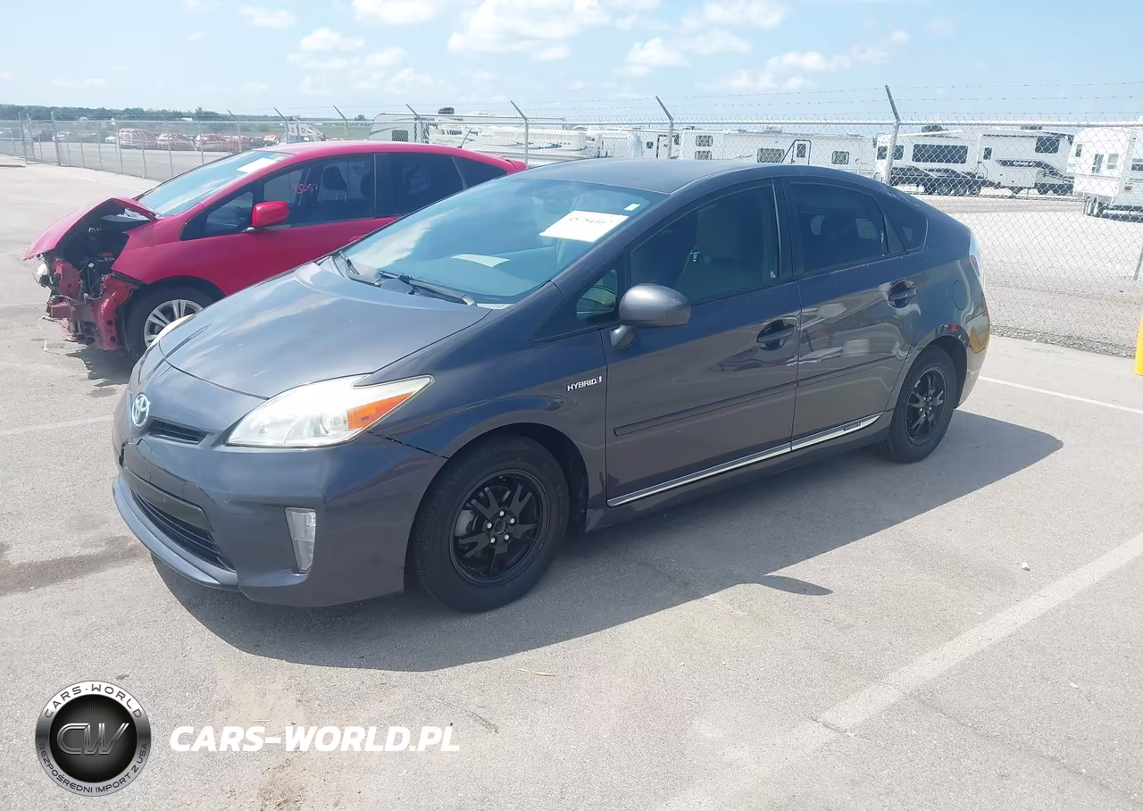 2015 Toyota Prius Two VIN:JTDKN3DU1F1879794 - 2