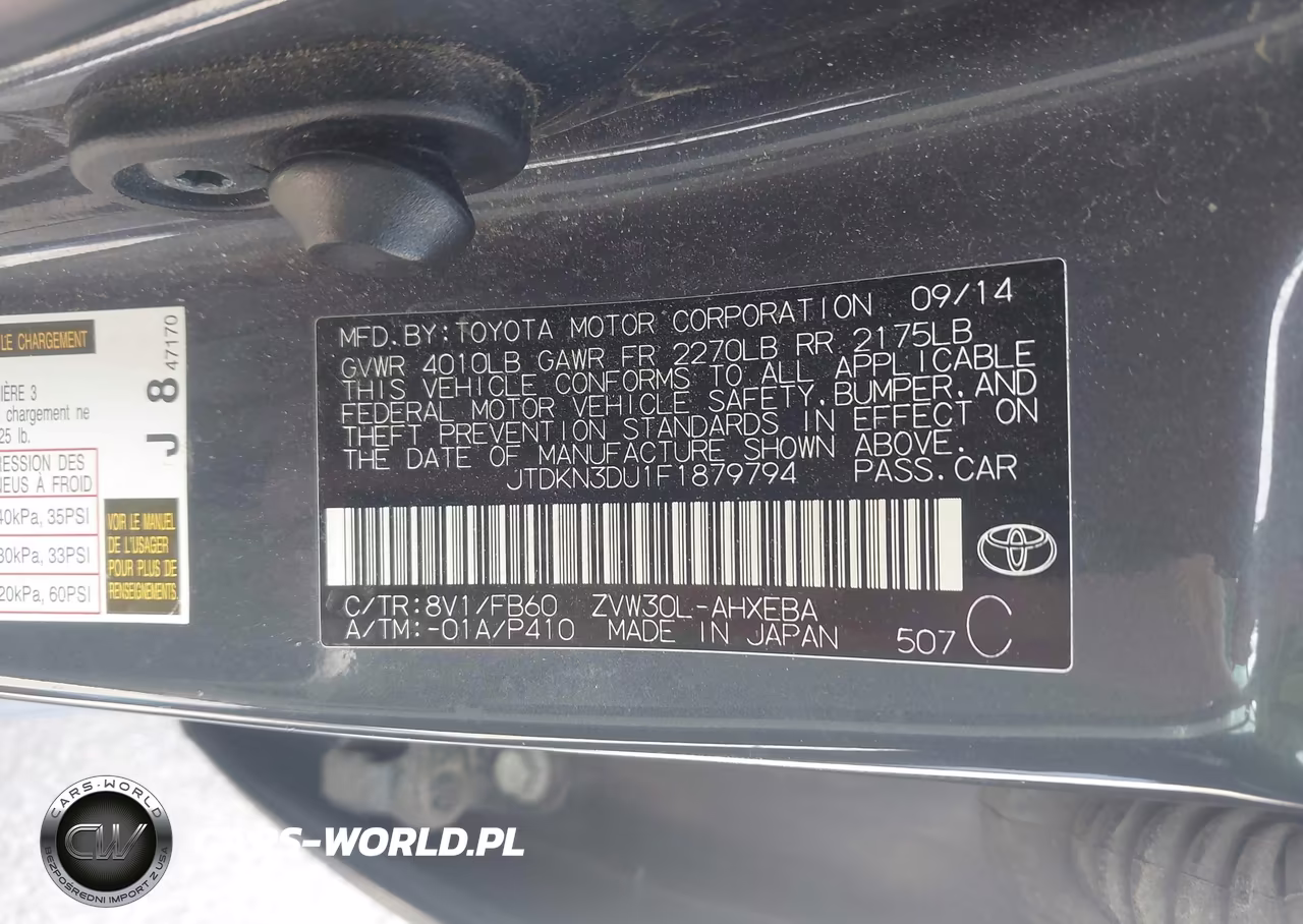 2015 Toyota Prius Two VIN:JTDKN3DU1F1879794 - 9