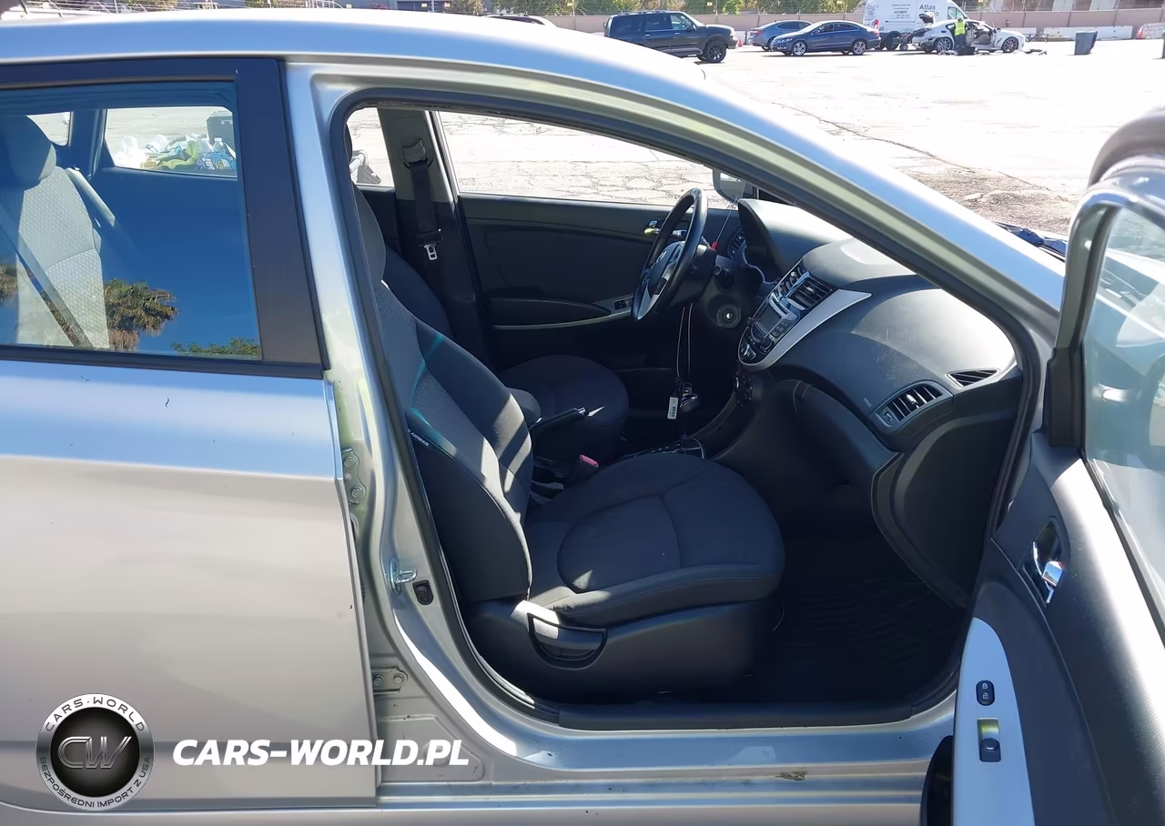 2013 Hyundai Accent Se VIN:KMHCU5AE4DU064805 - 5
