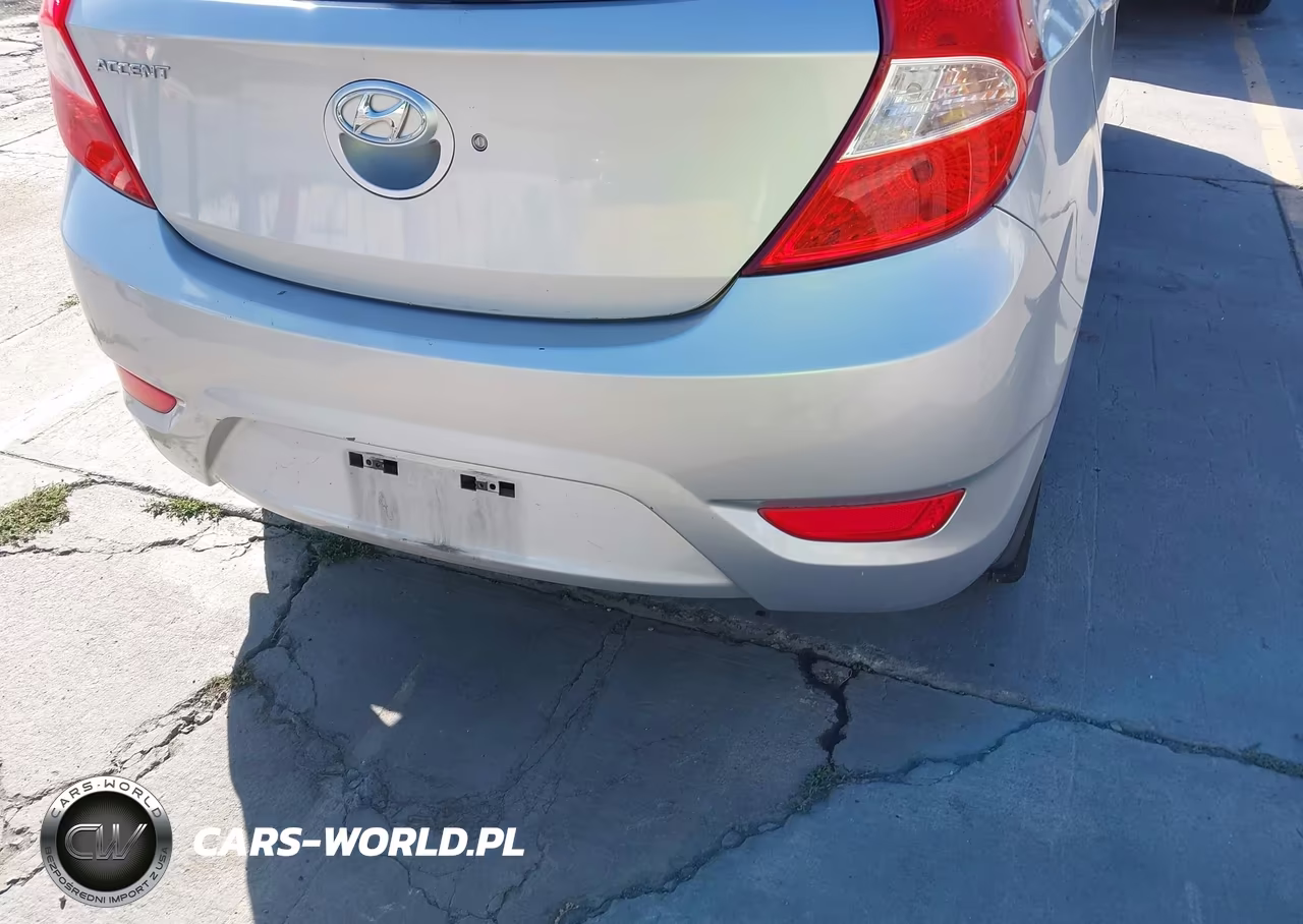 2013 Hyundai Accent Se VIN:KMHCU5AE4DU064805 - 6