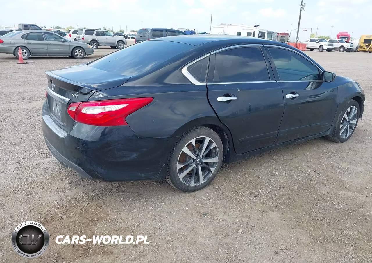 2016 Nissan Altima 2.5 Sr VIN:1N4AL3AP4GN375093 - 4