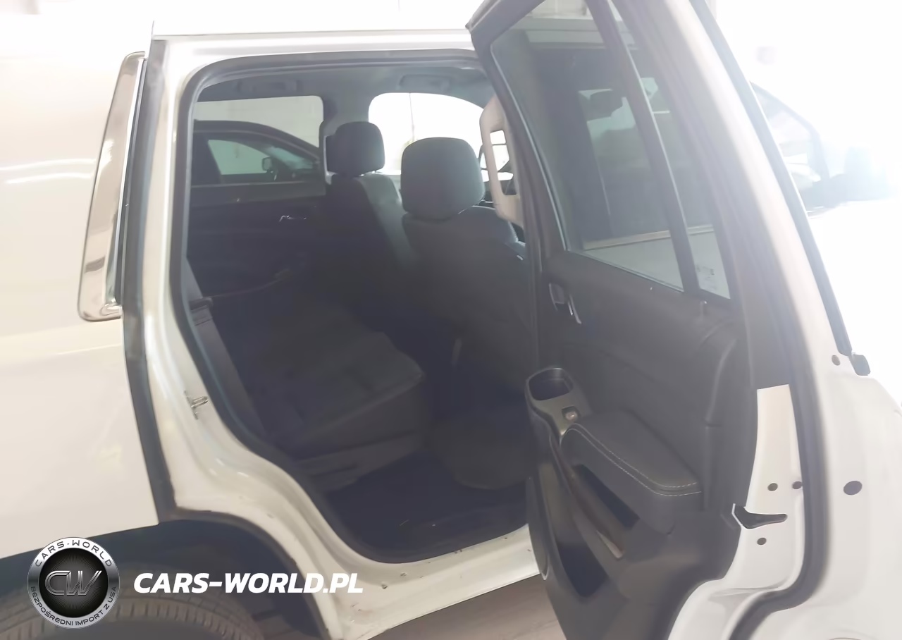 2017 Chevrolet Tahoe Commercial Fleet VIN:1GNSKDECXHR205191 - 8
