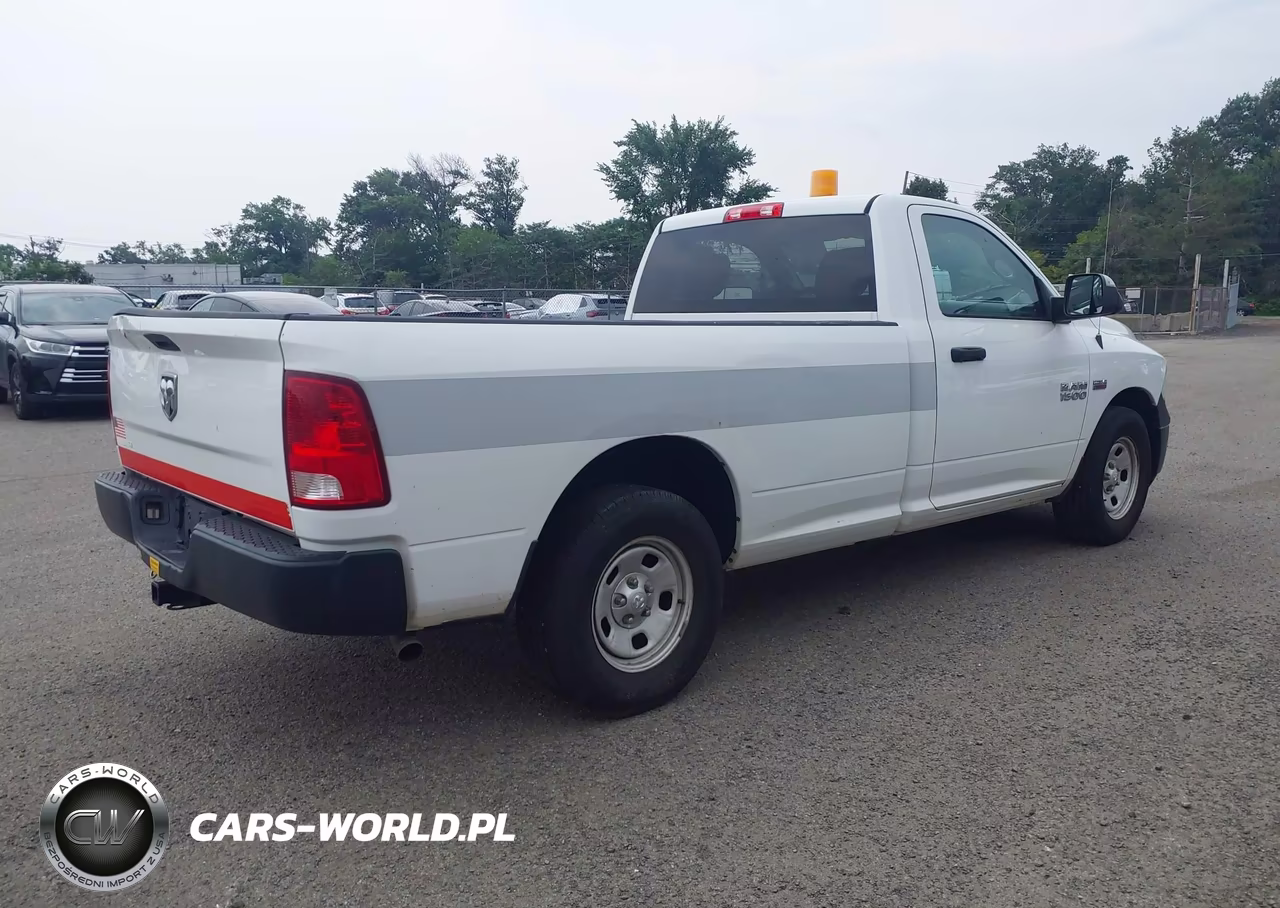 2016 Ram 1500 Tradesman VIN:3C6JR6DT0GG217899 - 4