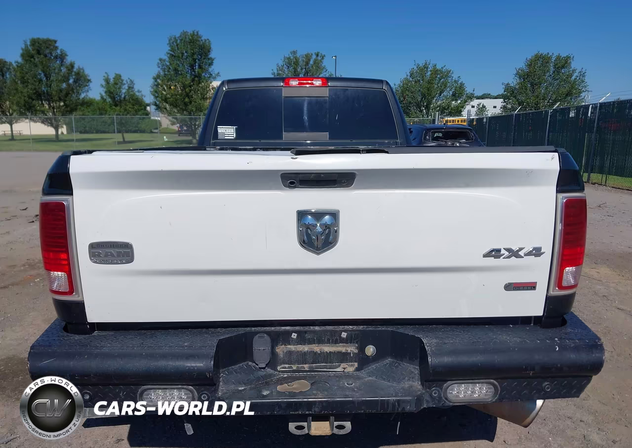 2018 Ram 3500 Laramie 4X4 8' Box VIN:3C63RRJL4JG241371 - 15