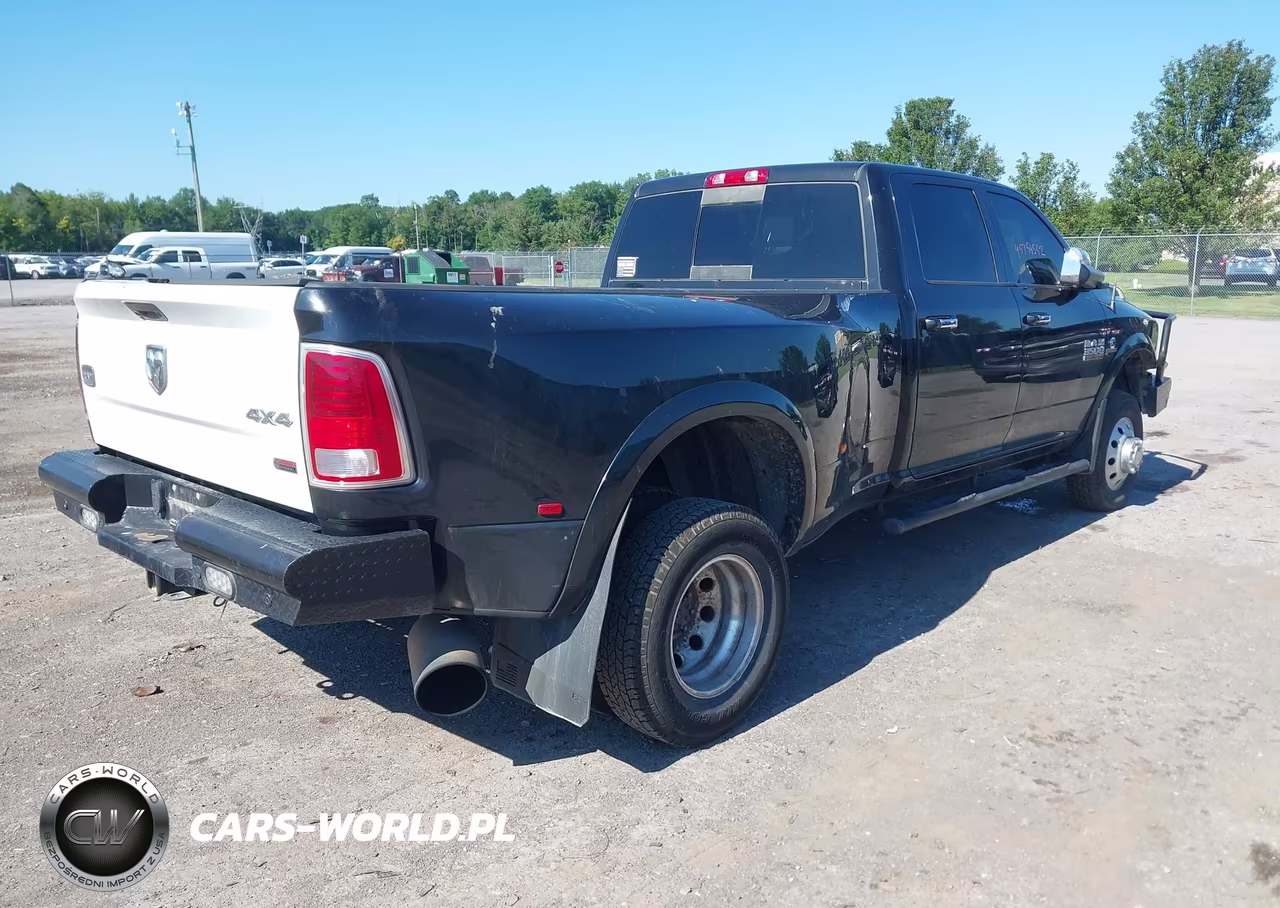2018 Ram 3500 Laramie 4X4 8' Box VIN:3C63RRJL4JG241371 - 4