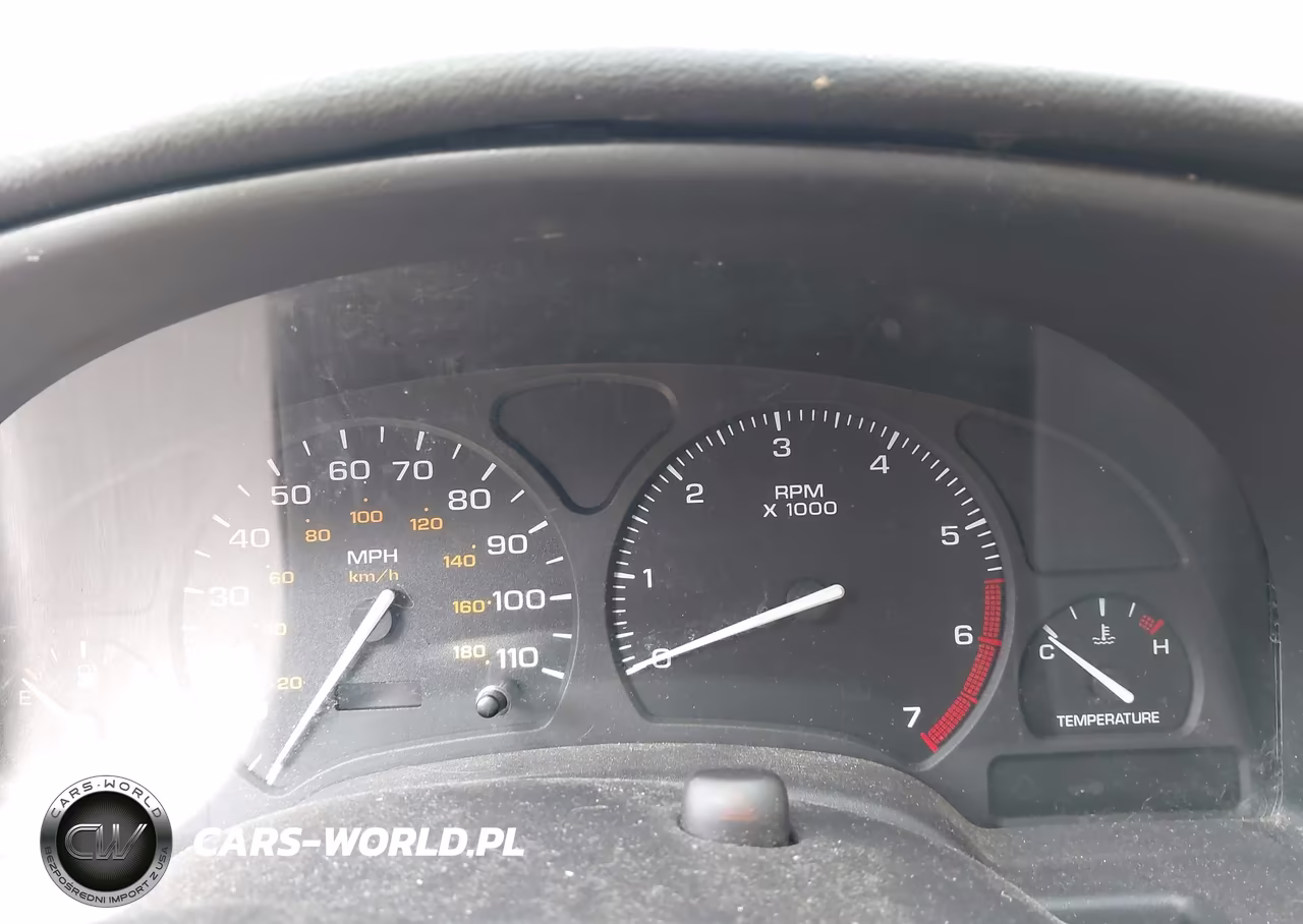 2002 Saturn S-Series Sc1 VIN:1G8ZN12852Z259755 - 7