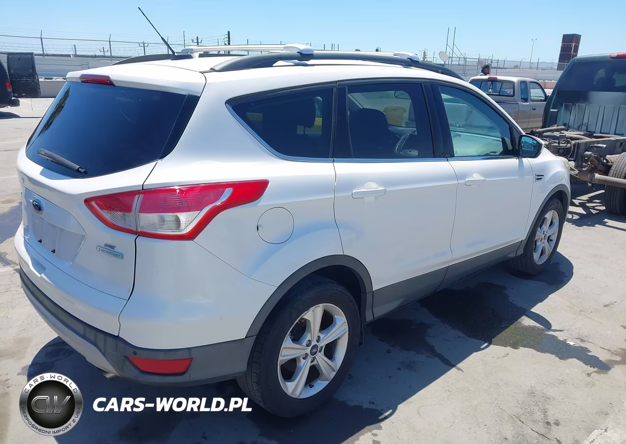 2015 Ford Escape Se VIN:1FMCU0GX9FUB33664 - 4