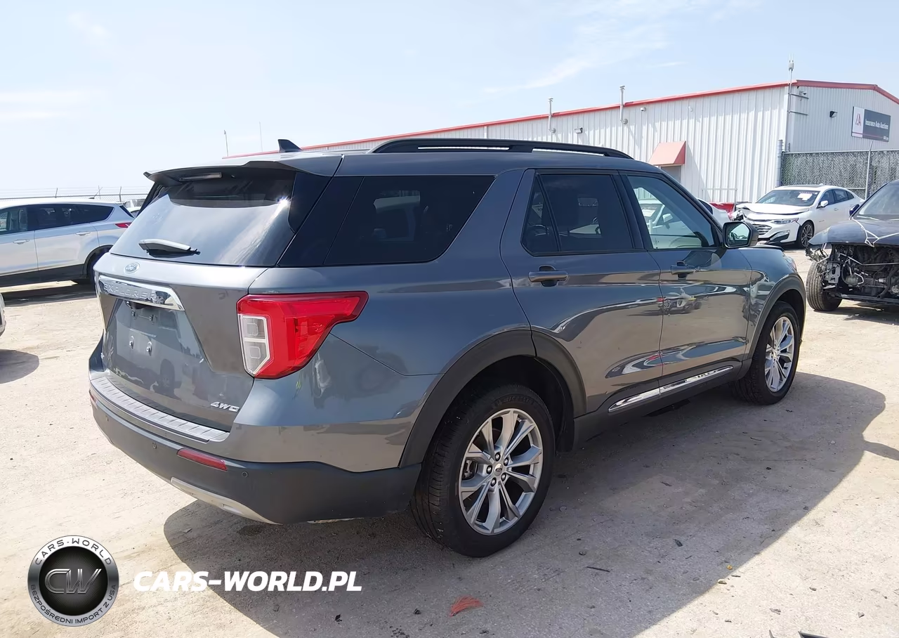 2021 Ford Explorer Xlt VIN:1FMSK8DHXMGB32189 - 4