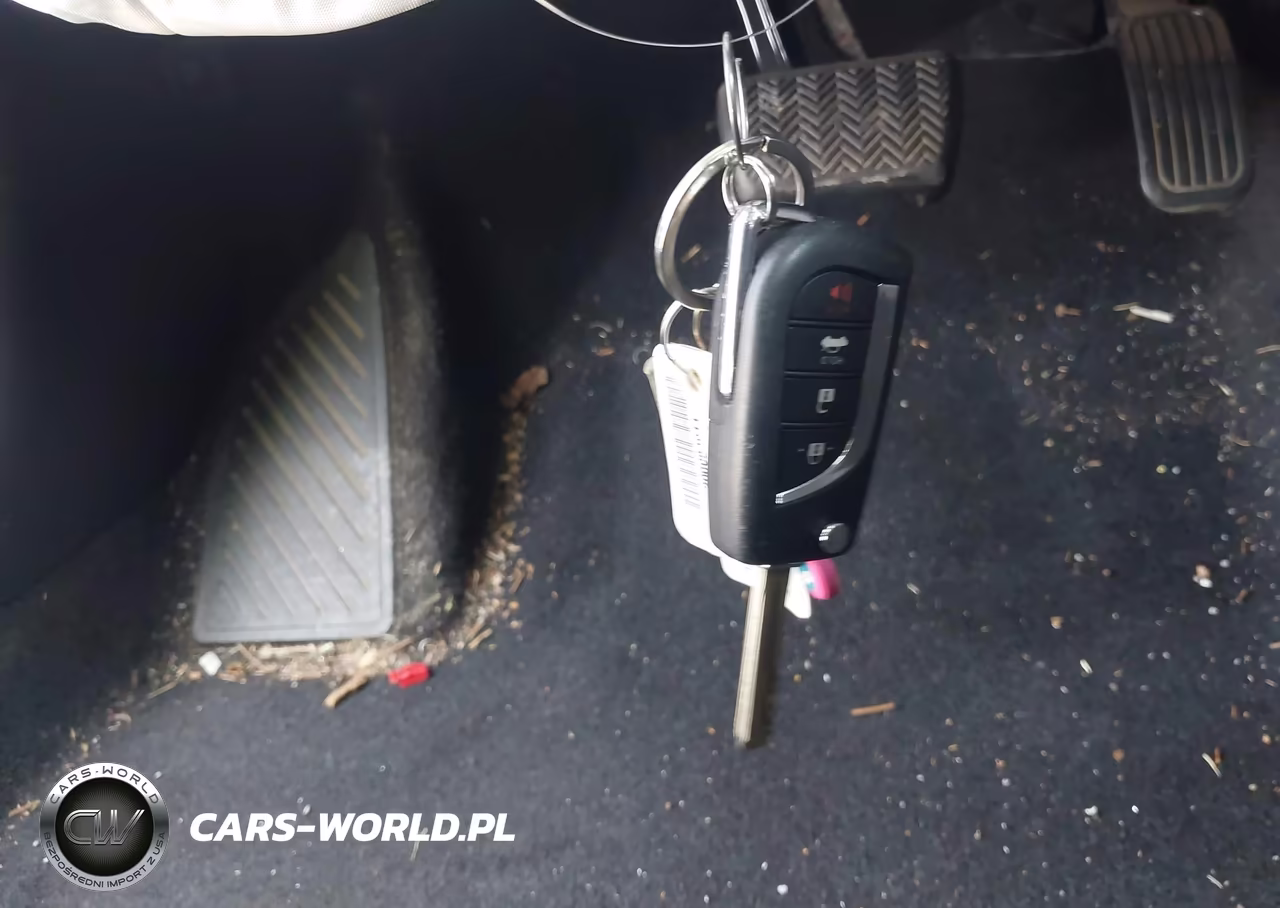 2020 Toyota Corolla Le VIN:JTDEPRAE7LJ065099 - 11