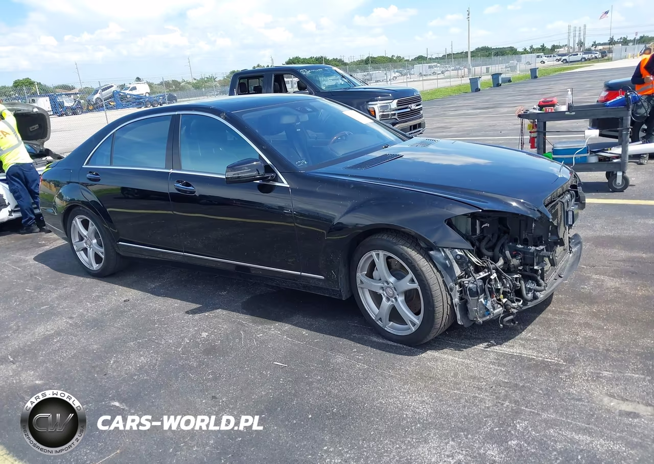 2013 Mercedes-Benz S 550