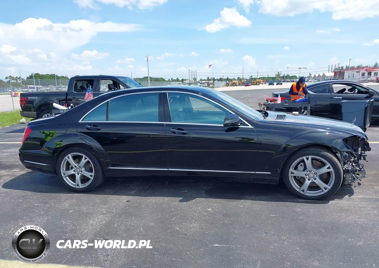 2013 Mercedes-Benz S 550 VIN:WDDNG7DBXDA526079 - 14